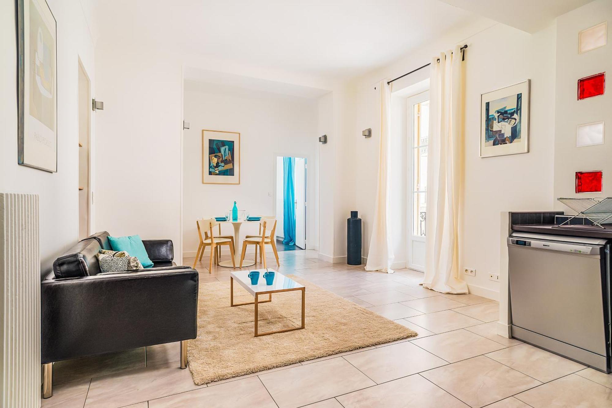 Modern 2-Bedroom City Center Apartment Nice Ngoại thất bức ảnh